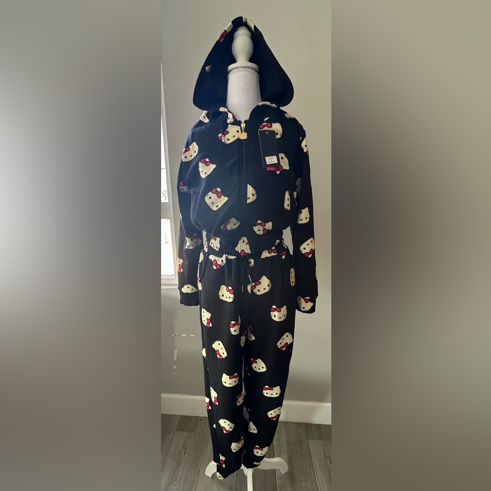 Hello Kitty Black Jogging Set